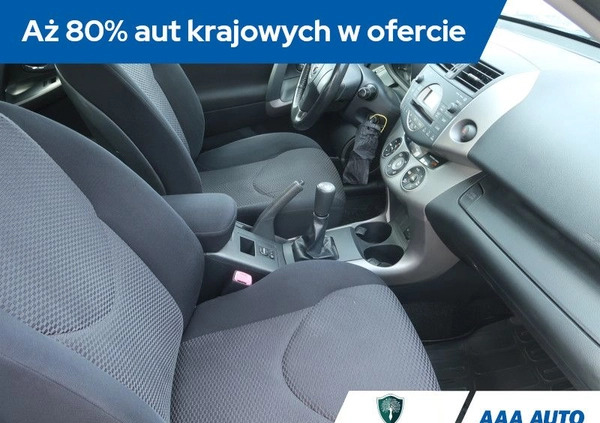 Toyota RAV4 cena 33000 przebieg: 187562, rok produkcji 2006 z Trzcińsko-Zdrój małe 79